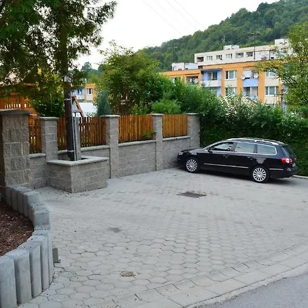 Rekreacny Dom Appartement Vyhne